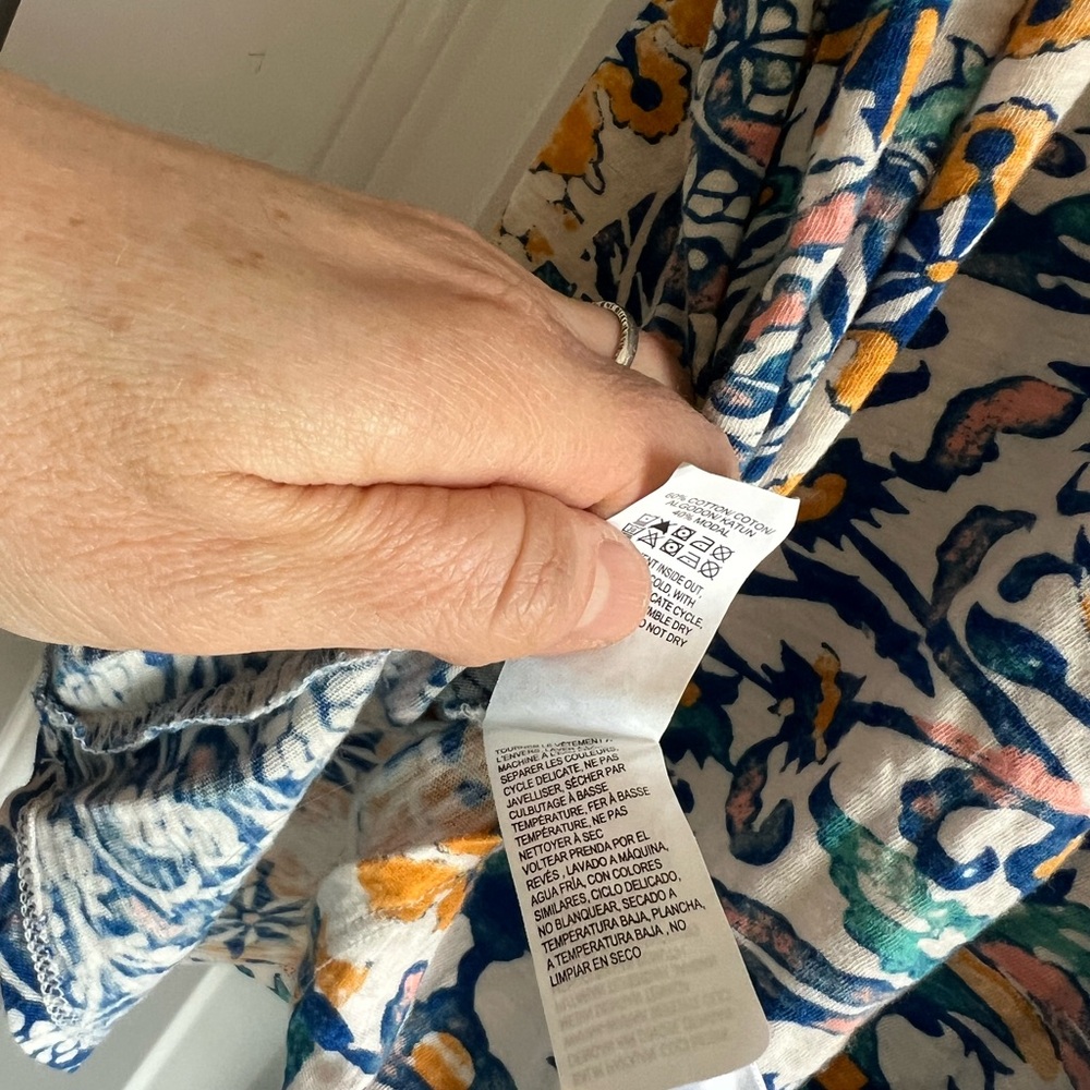 Colorful Floral Women's Top - Picture 5 of 7